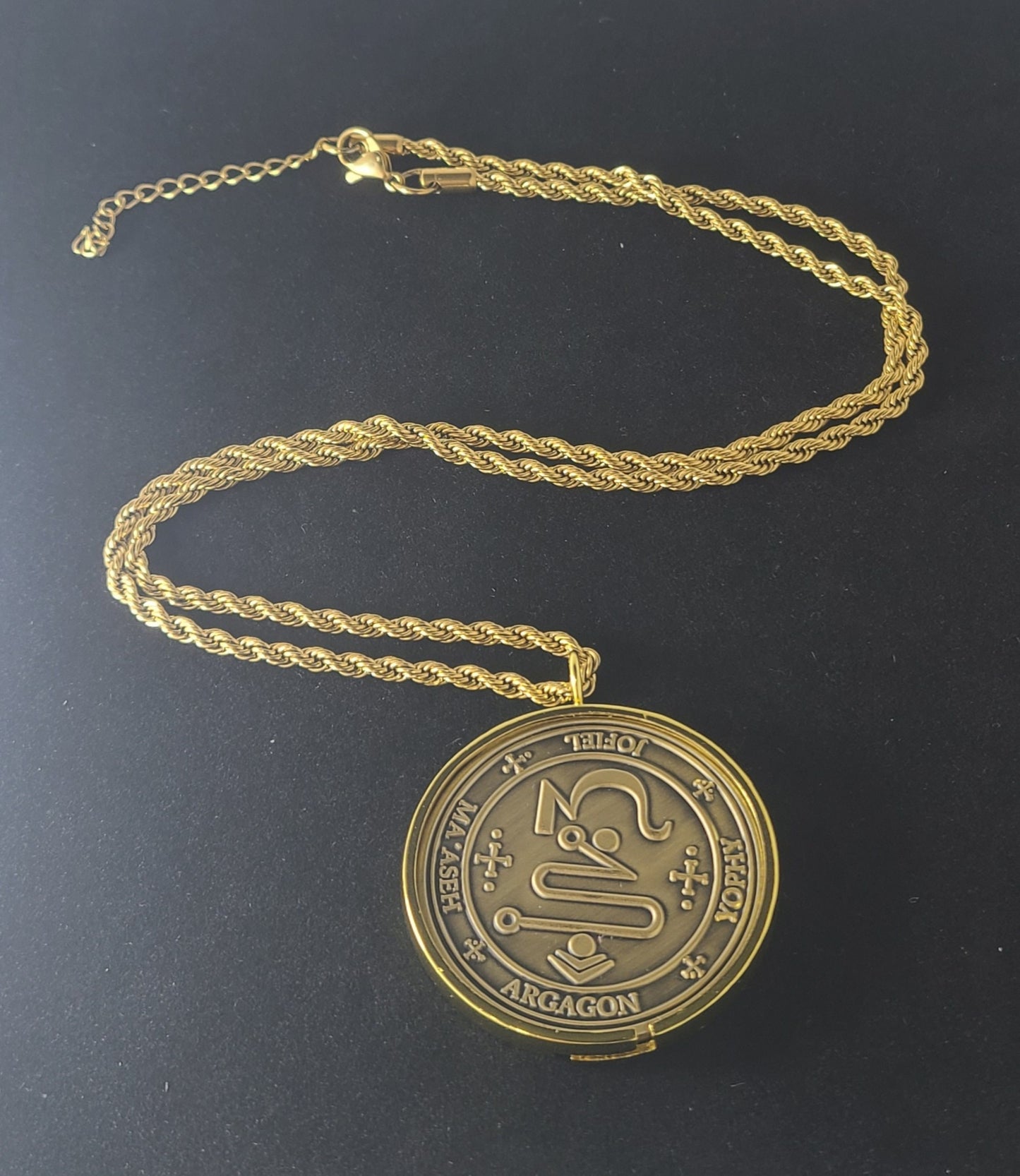 The seal of Archangel Jophiel 72 names of God 1FitAll bezel Necklace.