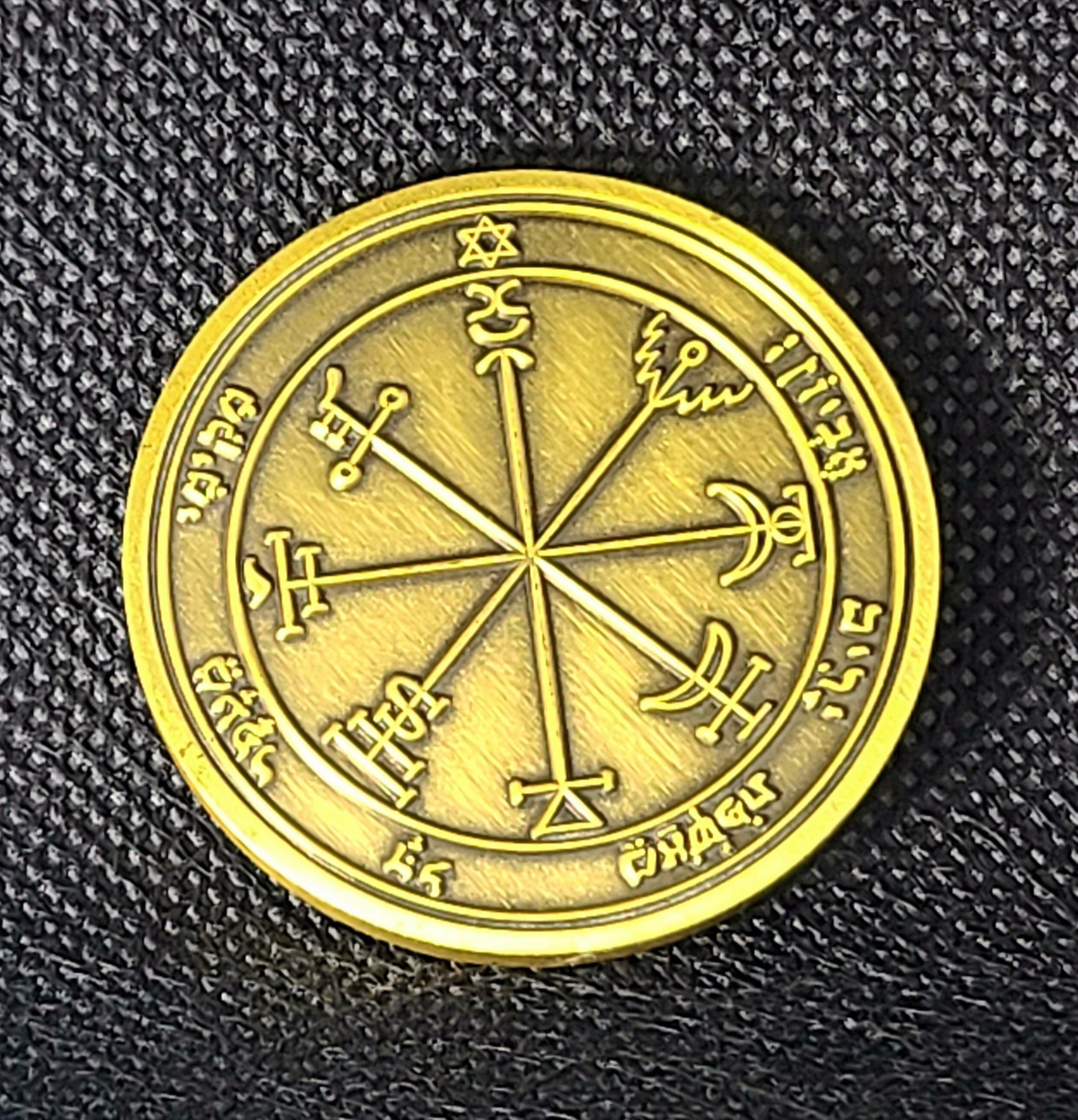 Seventh Pentacle of Jupiter 72 names of God 1FitAll bezel Necklace.