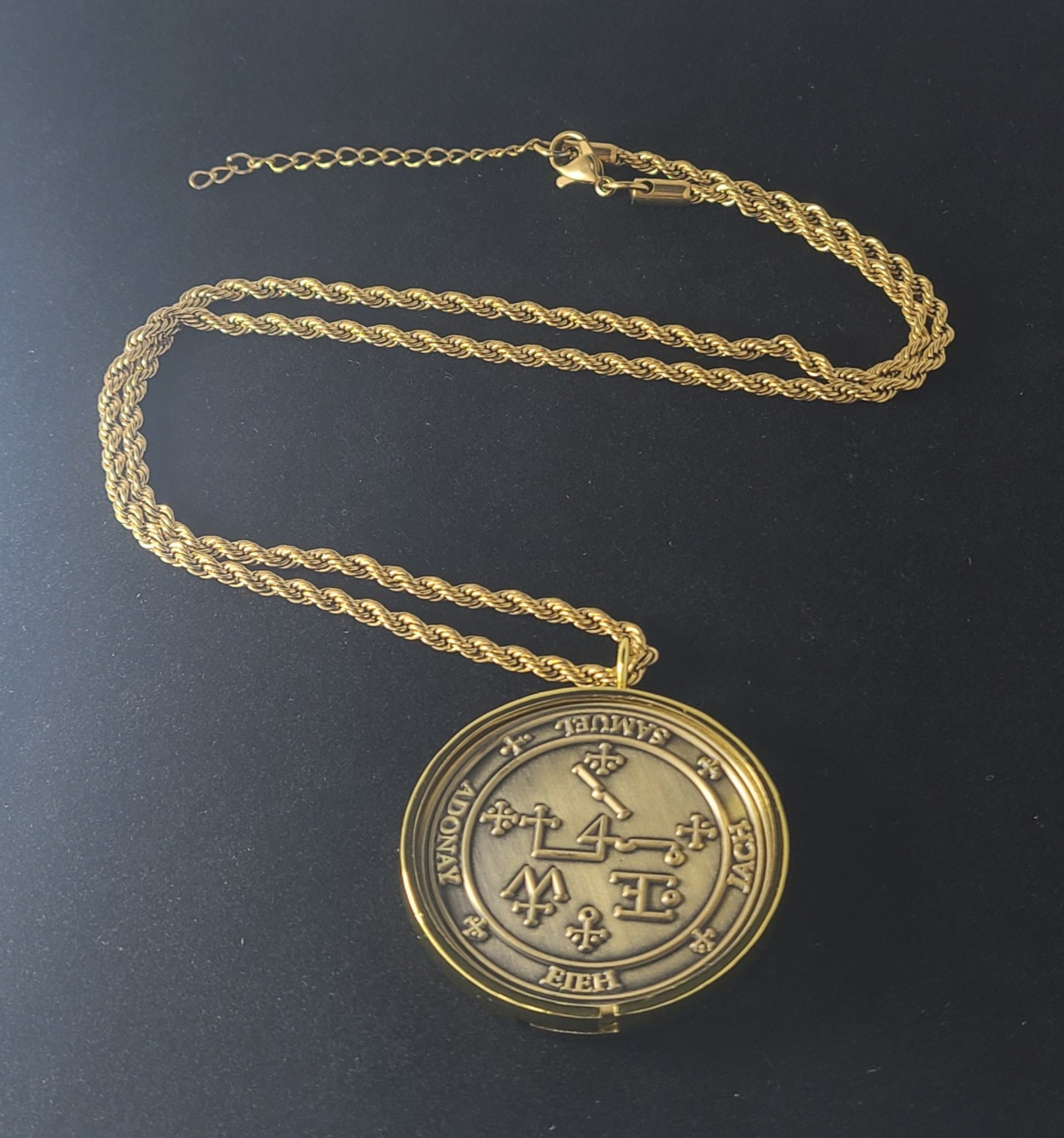 The seal of Archangel Samael 72 names of God 1FitAll bezel Necklace.