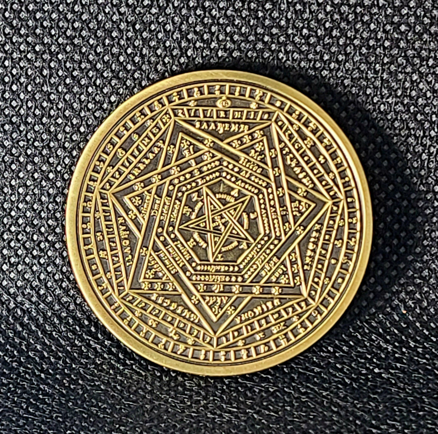 Sigillum Dei Ameth 72 names of God.
