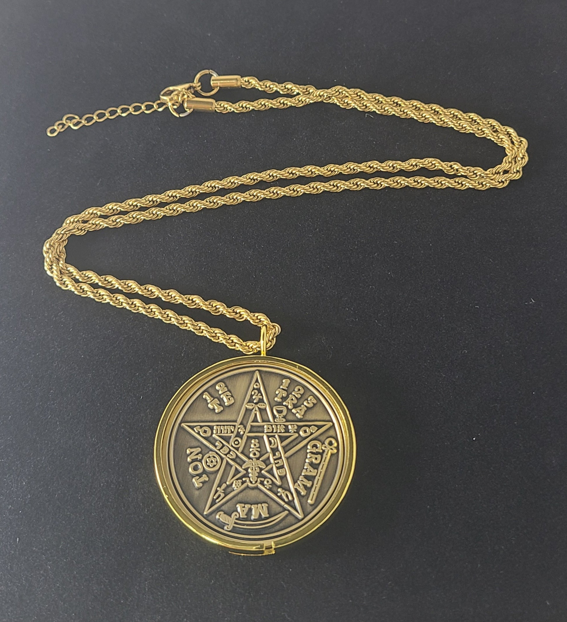 Tetragrammaton 72 names of God 1FitAll bezel Necklace.