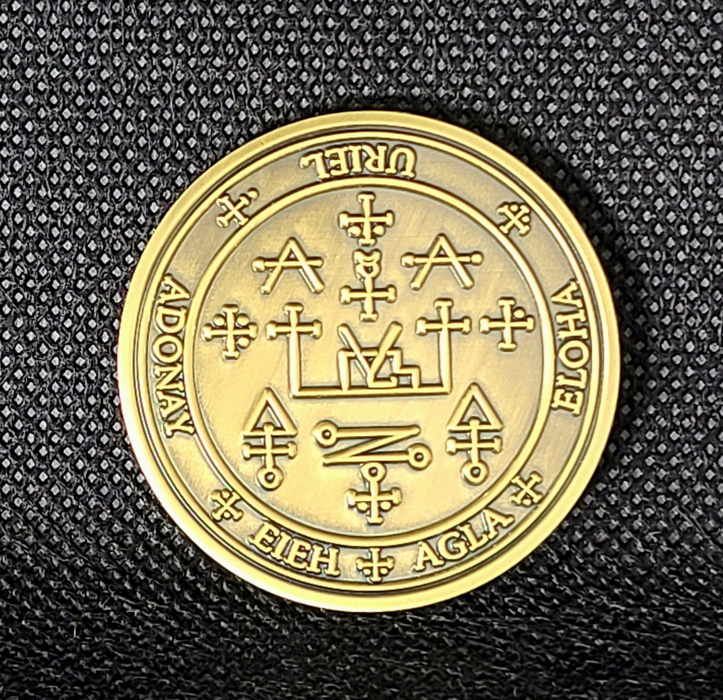 The seal of Archangel Uriel 72 names of God.