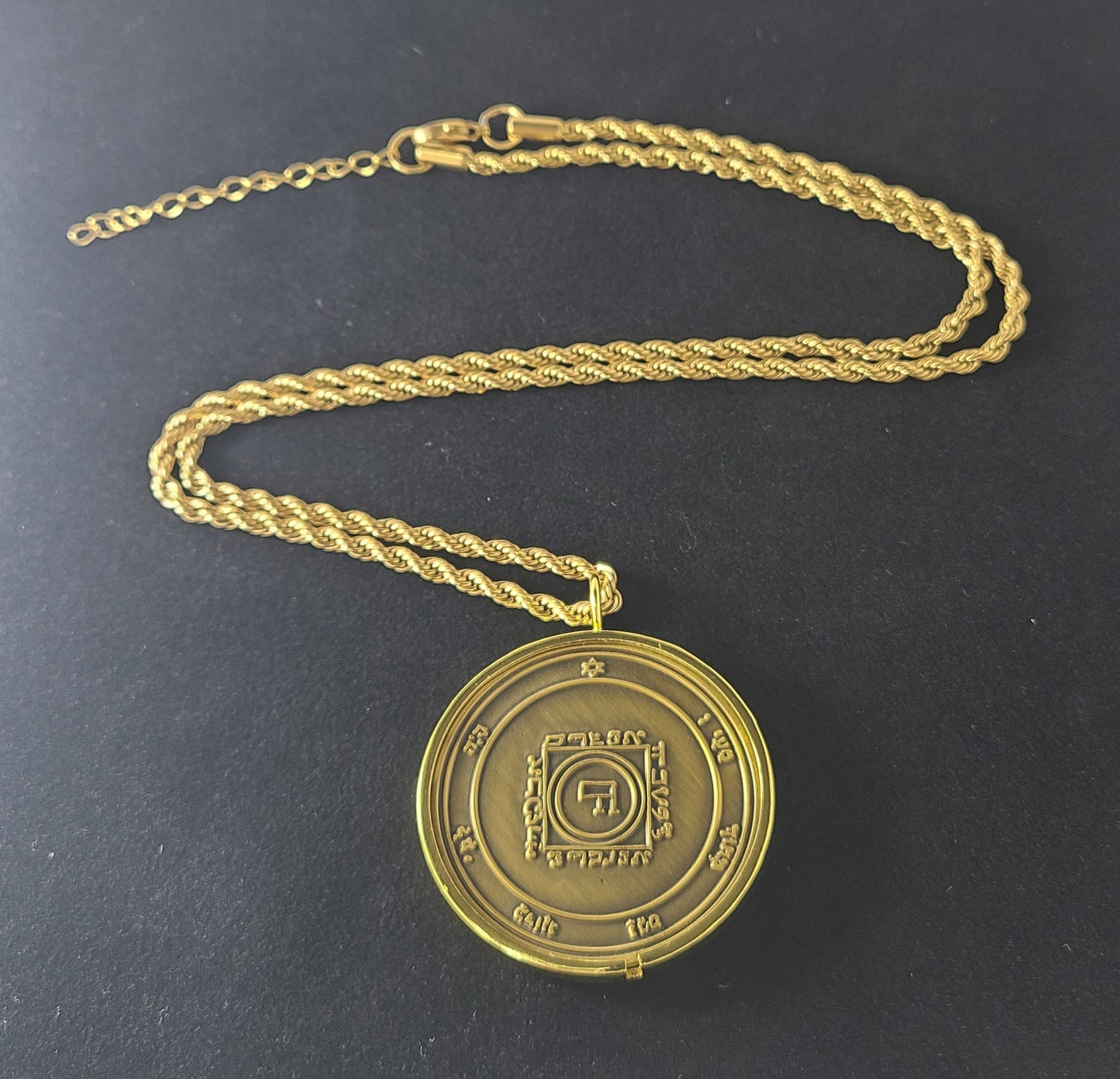 Fifth Pentacle of Venus 72 names of God 1FitAll bezel Necklace.